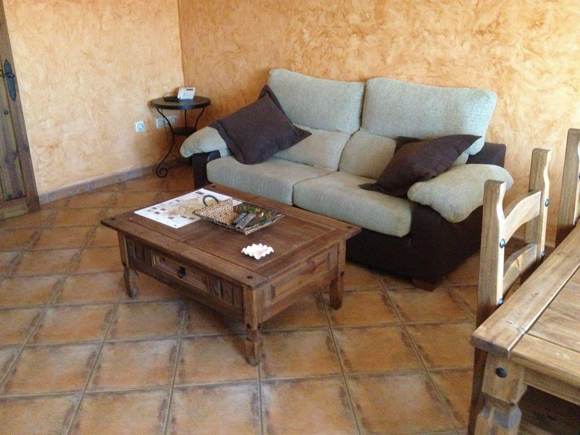 Complejo Penafiel Apartment Zarza La Mayor Luaran gambar